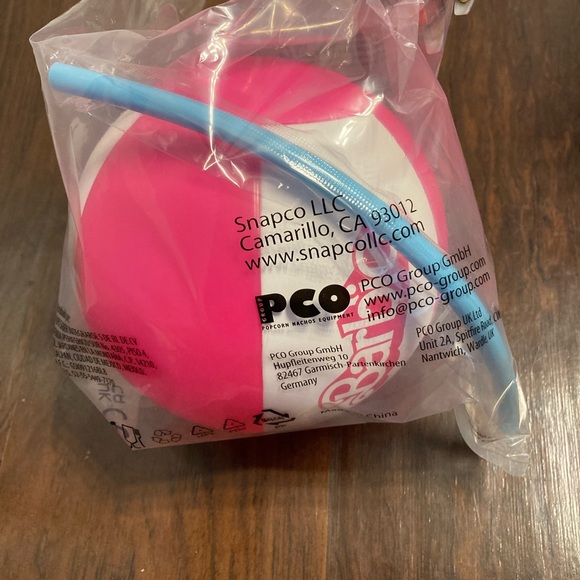 Barbie Beach Ball Cup - Picture 5 of 9